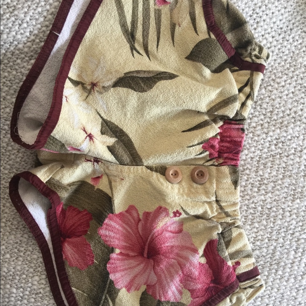 AVIATOR NATION Hawaiian Print Shorts